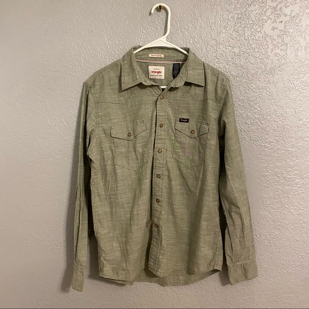 MENS WRANGLER GREEN BUTTON UP